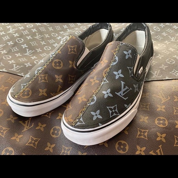 lv slip on